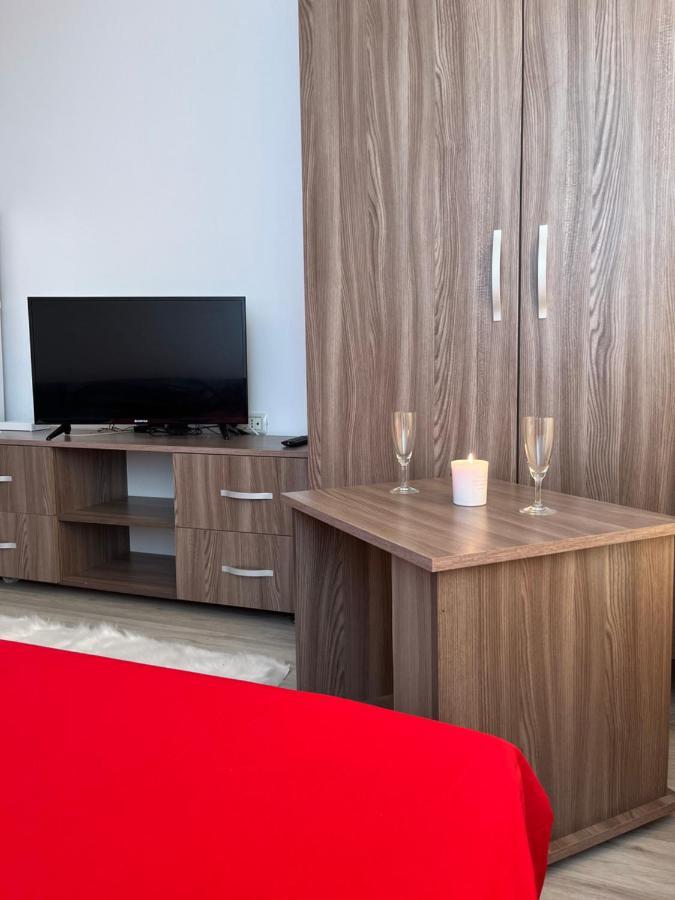Apart Uta3 Apartment Арад Екстериор снимка